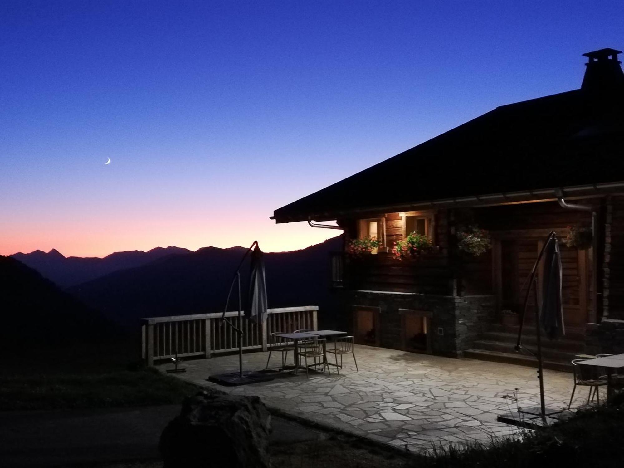 Chambres Et Tables D'Hotes Le Choton A Nono - Col Du Joly Beaufortain Hauteluce Exterior foto